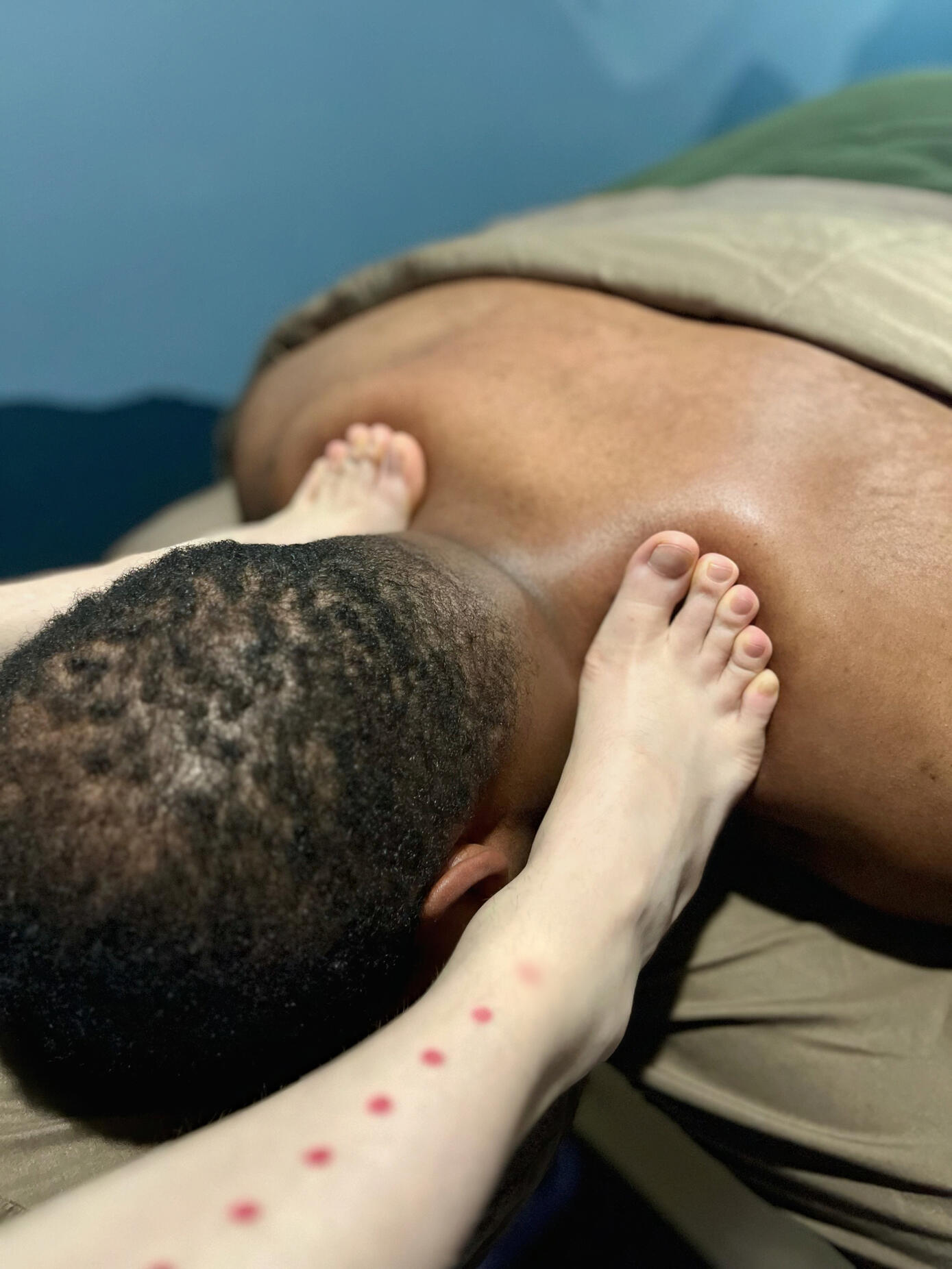 Ashiatsu Barefoot Massage